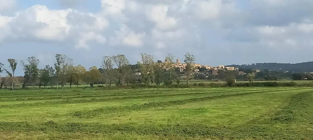 Happy Nest In Pals Village Appartamento